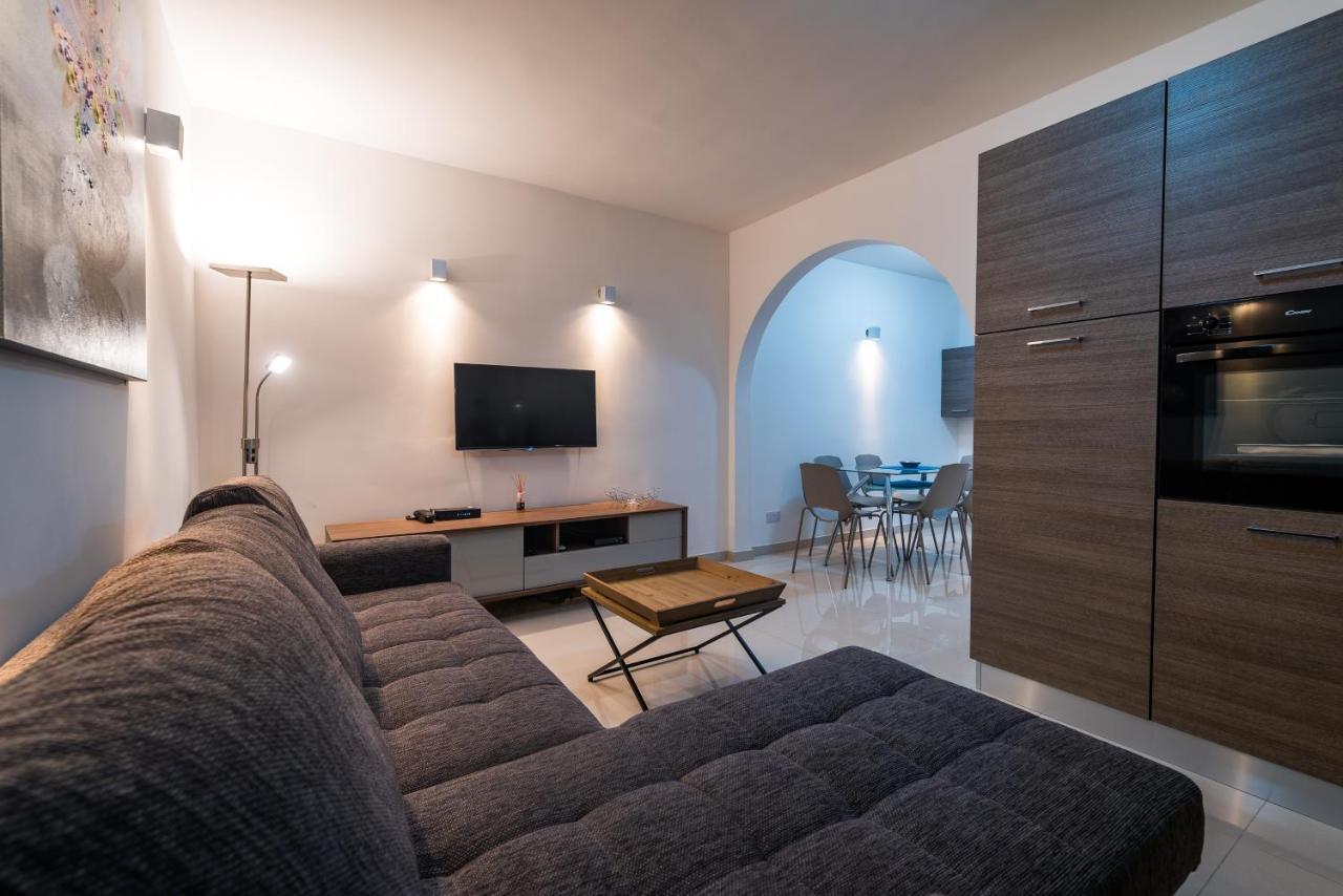 Sh6A- Qawra Prime Location 2 Bedroom Apartment St. Paul's Bay Dış mekan fotoğraf